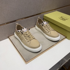 Burberry Low Shoes